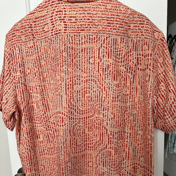 NWT Tommy Bahama Silk Men's Shirt! - Picture 3 of 5